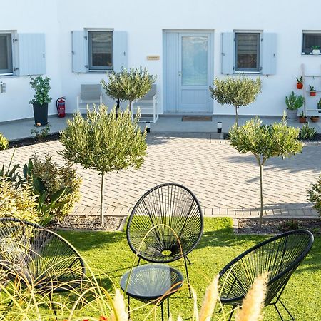 Sn Santorini Apartments Камарі Екстер'єр фото