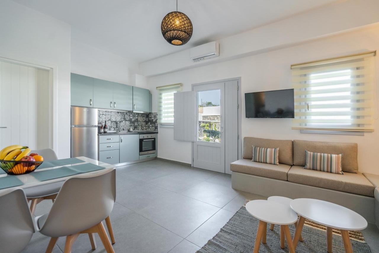 Sn Santorini Apartments Камарі Екстер'єр фото